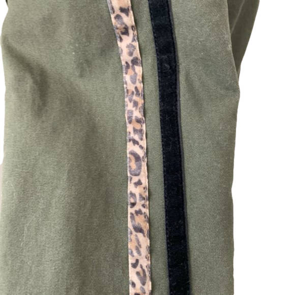 Altar'd State Green Cargo Jacket, full zip, mock neck, sinch waist w/tie & snaps - Picture 7 of 14